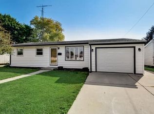 1827 19th Ave, Kenosha, WI 53140