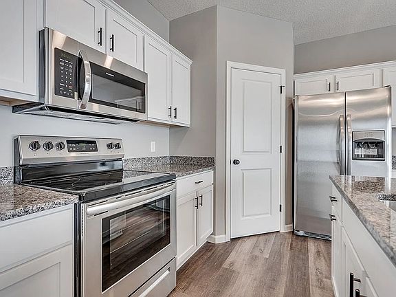 3rd image of 8827 152nd Ln NW