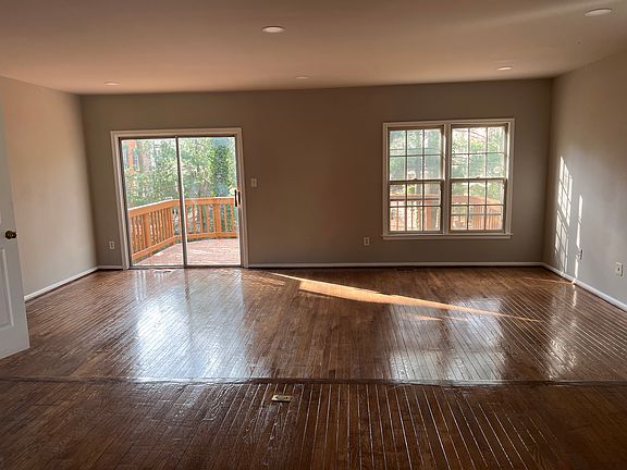 3rd image of 12334 Fox Lake Ct