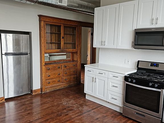 3rd image of 2500 S Millard Ave #3R