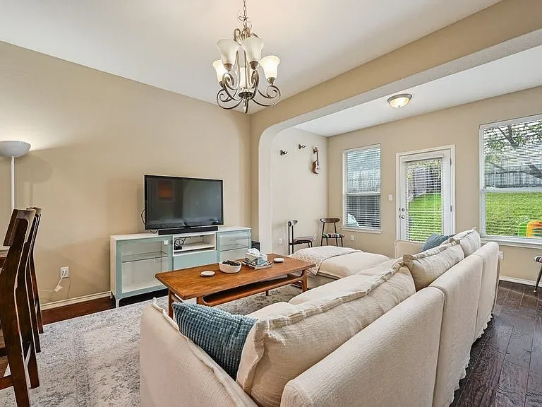 1201 Salem Park Ct — Photo 10