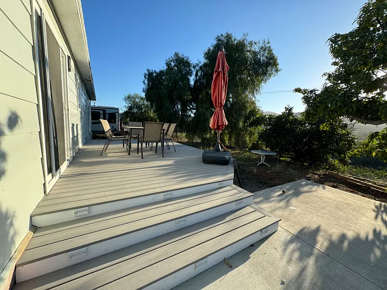 N Ventura Ave — Photo 9