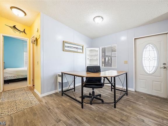 5th image of 4931 Needle Fish Ln