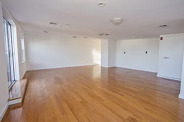 Rented by Level Group