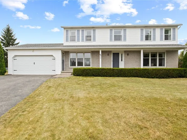 67 Covered Bridge Cir, Rochester, NY 14612