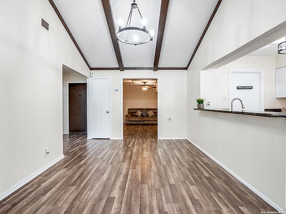 5th image of 4727 CASA BELLO ST