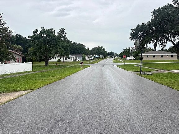 5th image of 14420 SW 43rd Court Rd