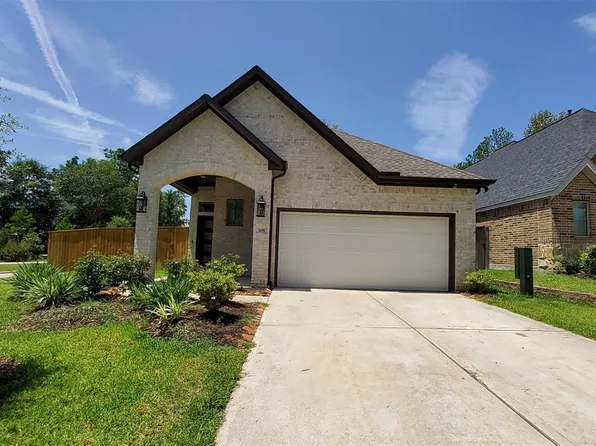 305 Rise Ln, Montgomery, TX 77316
