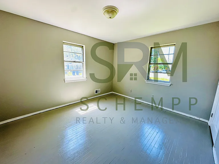 4700 Walnut Grove Avenue — Photo 12