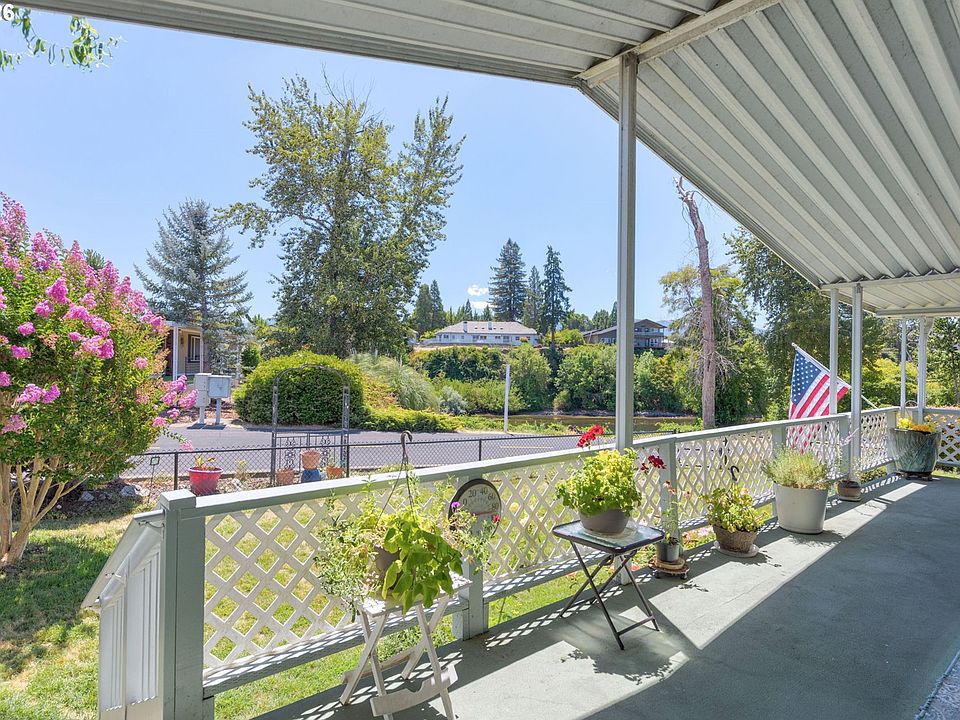 1st image of 411 Currie Ln