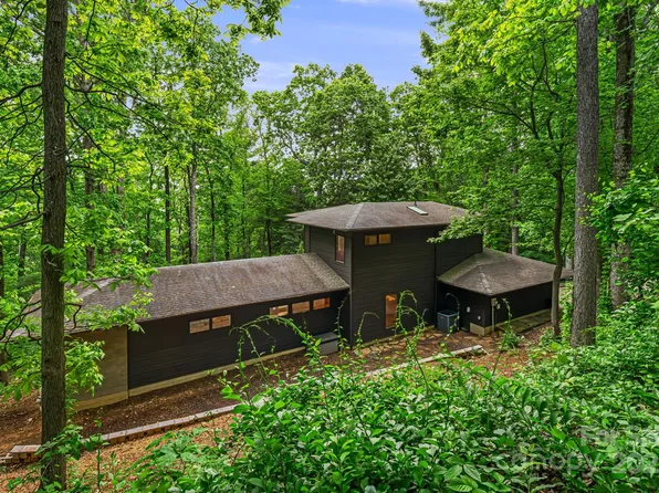 18 Balsam Ct, Arden, NC 28704