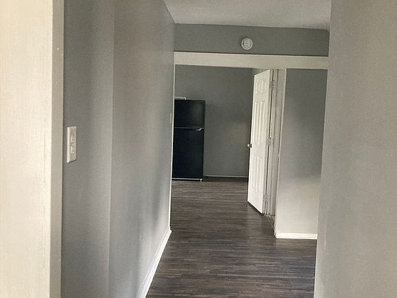 5th image of 321 E Gilbert St #323
