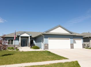 5405 S Coneflower Cir, Sioux Falls, SD 57108