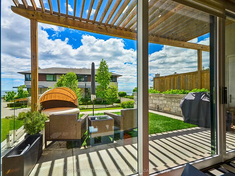 10 Maple Grove Dr #21 — Photo 9