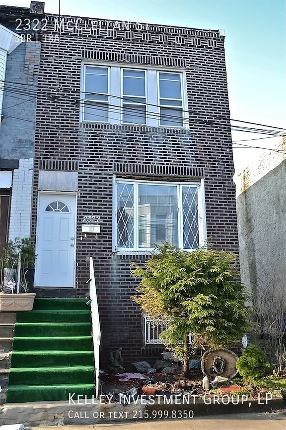 2322 McClellan St photo 1