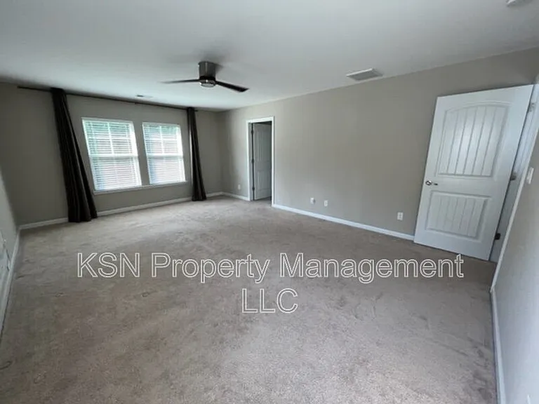 148 Tahoe Dr — Photo 31