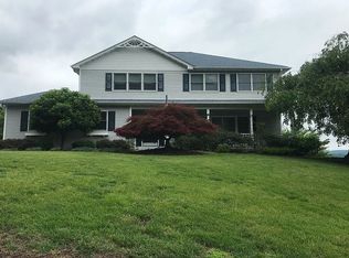 2 Oldfield Ct, Garnerville, NY 10923