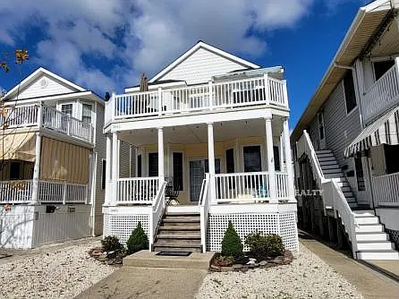 1442 West Ave