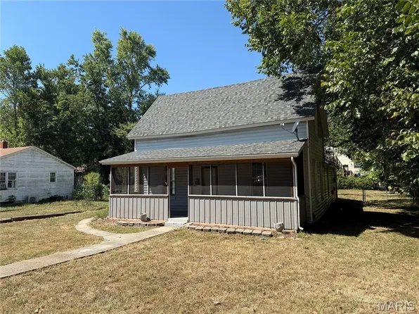 207 S Washington St, Salem, MO 65560