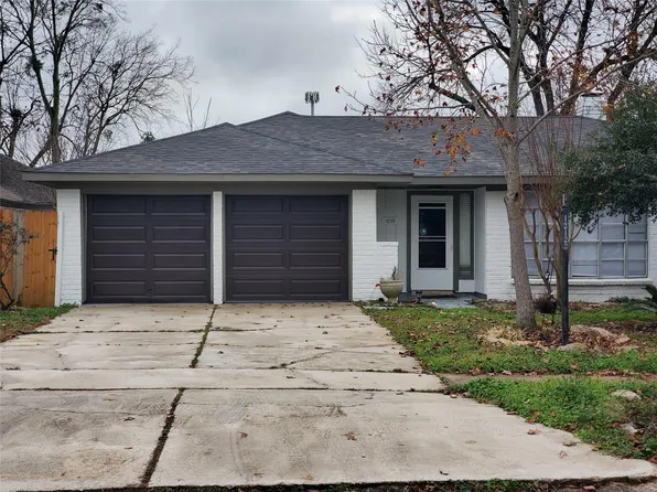 12123 Sea Shore Dr, Houston, TX 77072