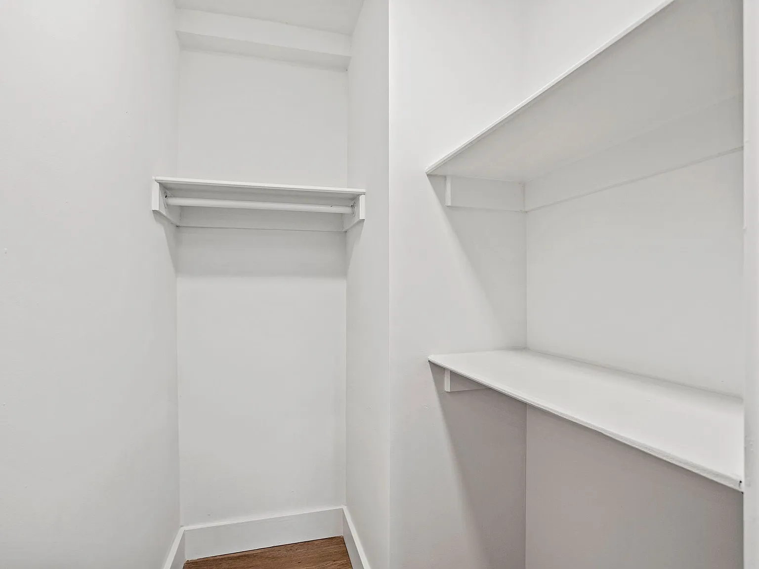 Modern Living at The Horizon | Prime Northwest DC Location — Photo 3