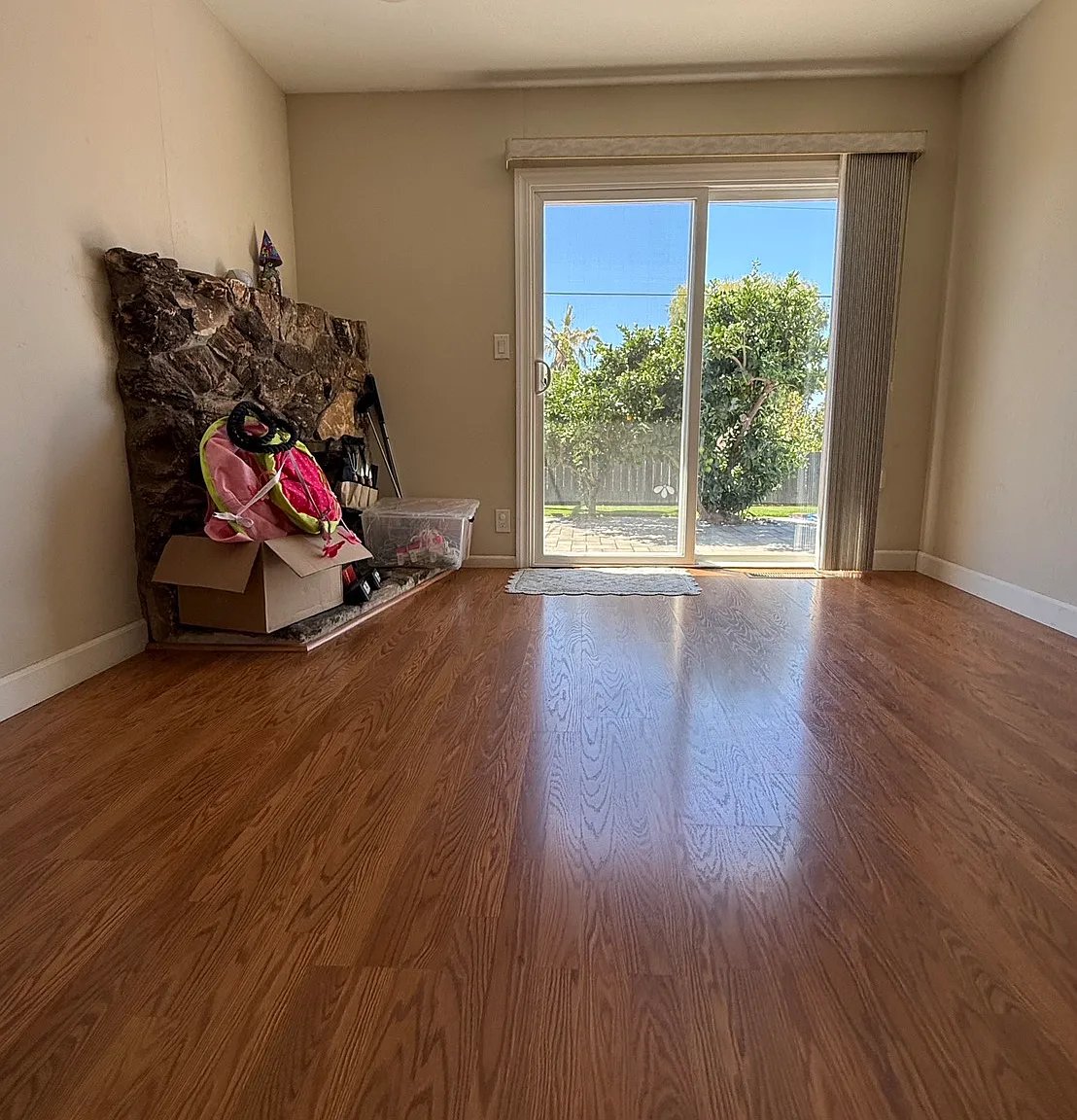 4 bed, 1574 sqft, $4,500 — Photo 2