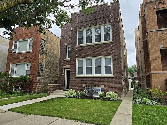3rd image of 4140 N Marmora Ave