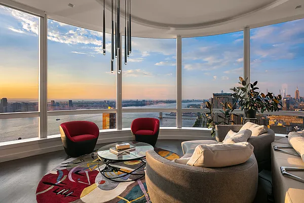 Rented by Douglas Elliman | media 17
