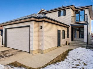 9 Hidden Valley Cres NW, Calgary, AB T3A 4Z3