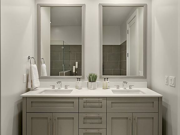 5th image of 1111 Rusk St #1-502