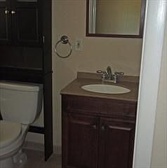5th image of 734 Diane Ave