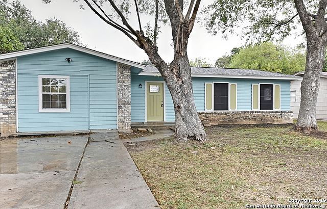 1st image of 6835 Cedarwood Ct