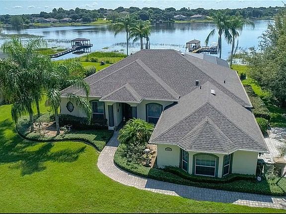 2nd image of 10604 Lake Hill Dr