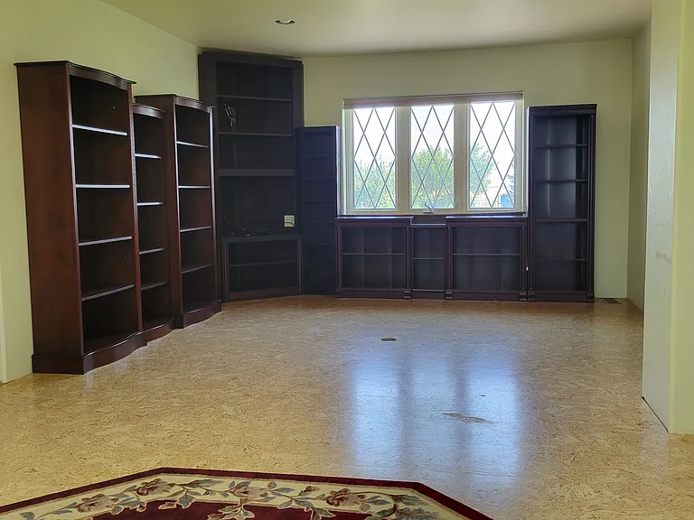 4369 Cold Water Rd — Photo 22