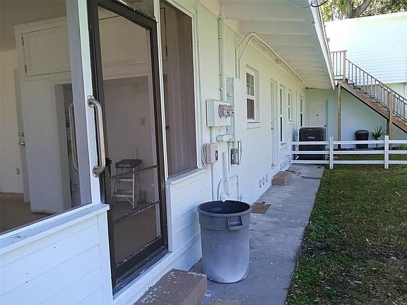 4th image of 10611 Dixon Dr #10611