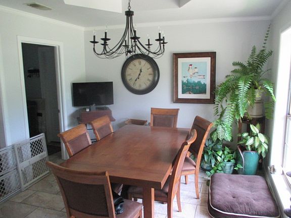 5th image of 204 County Road 1120 W