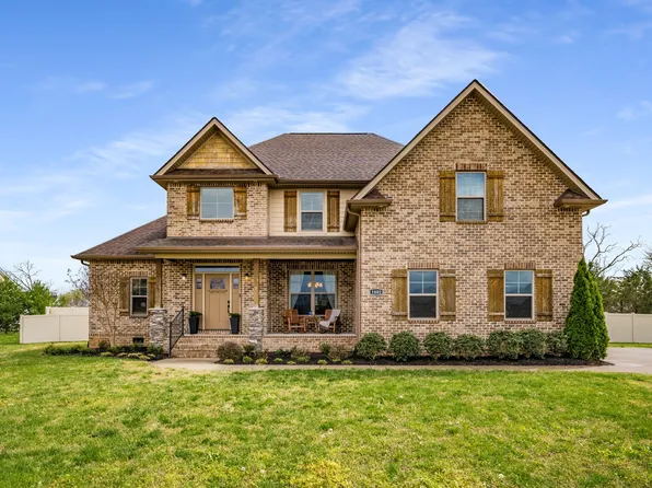 1802 Sawtooth Ct, Murfreesboro, TN 37130