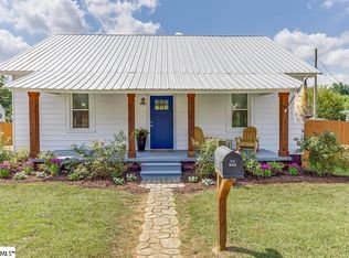 4 Haynes St, Greer, SC 29650