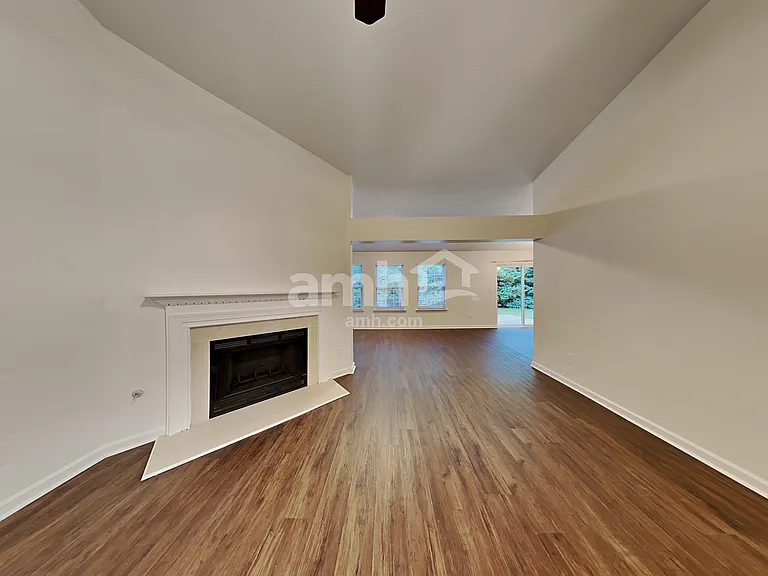 1137 Eastmill Cv — Photo 6
