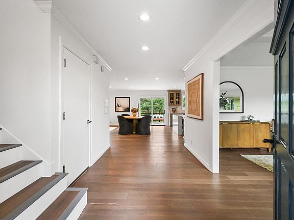 2nd image of 62 Oakdale Avenue