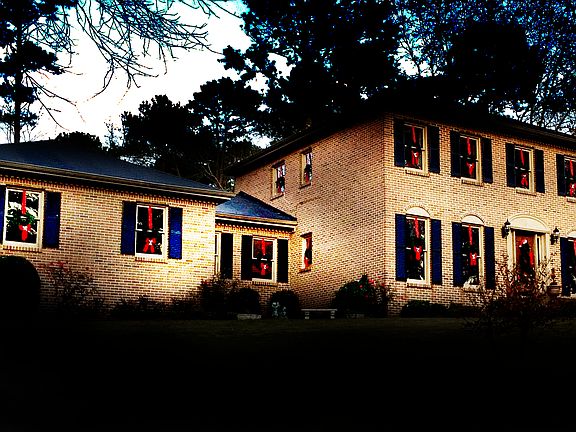 2nd image of 4057 Norton Pl SE