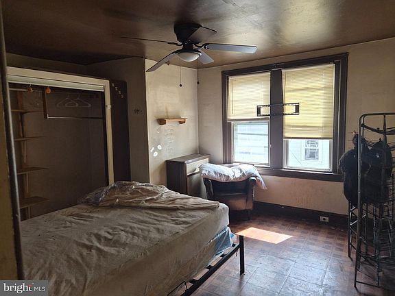 5th image of 310 E Sheldon St