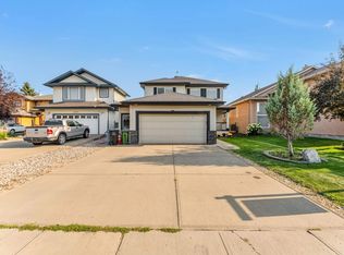 10621 175a Ave NW, Edmonton, AB T5X6C1