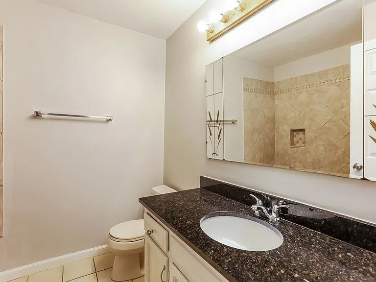 6651 Windwood Cir — Photo 15