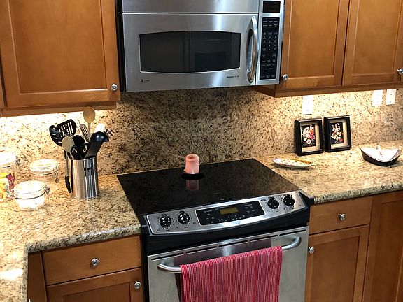3rd image of 120 Wettaw Ln APT 111
