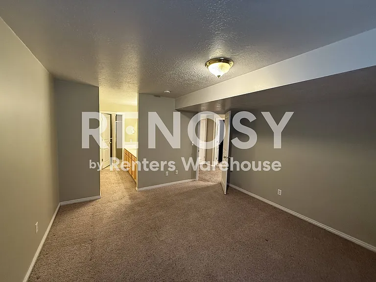2421 N 400 E #C5 — Photo 6