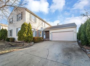 1328 Larchmont Dr, Buffalo Grove, IL