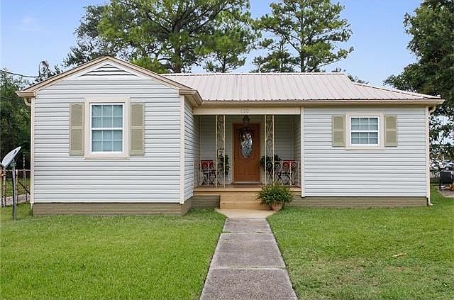 1st image of 120 Alden Pl
