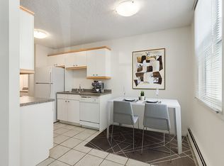 The Rundle, Calgary, AB T2R 0M8