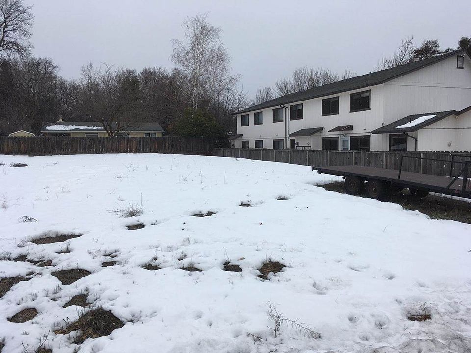 1st image of 804 Carmen Dr